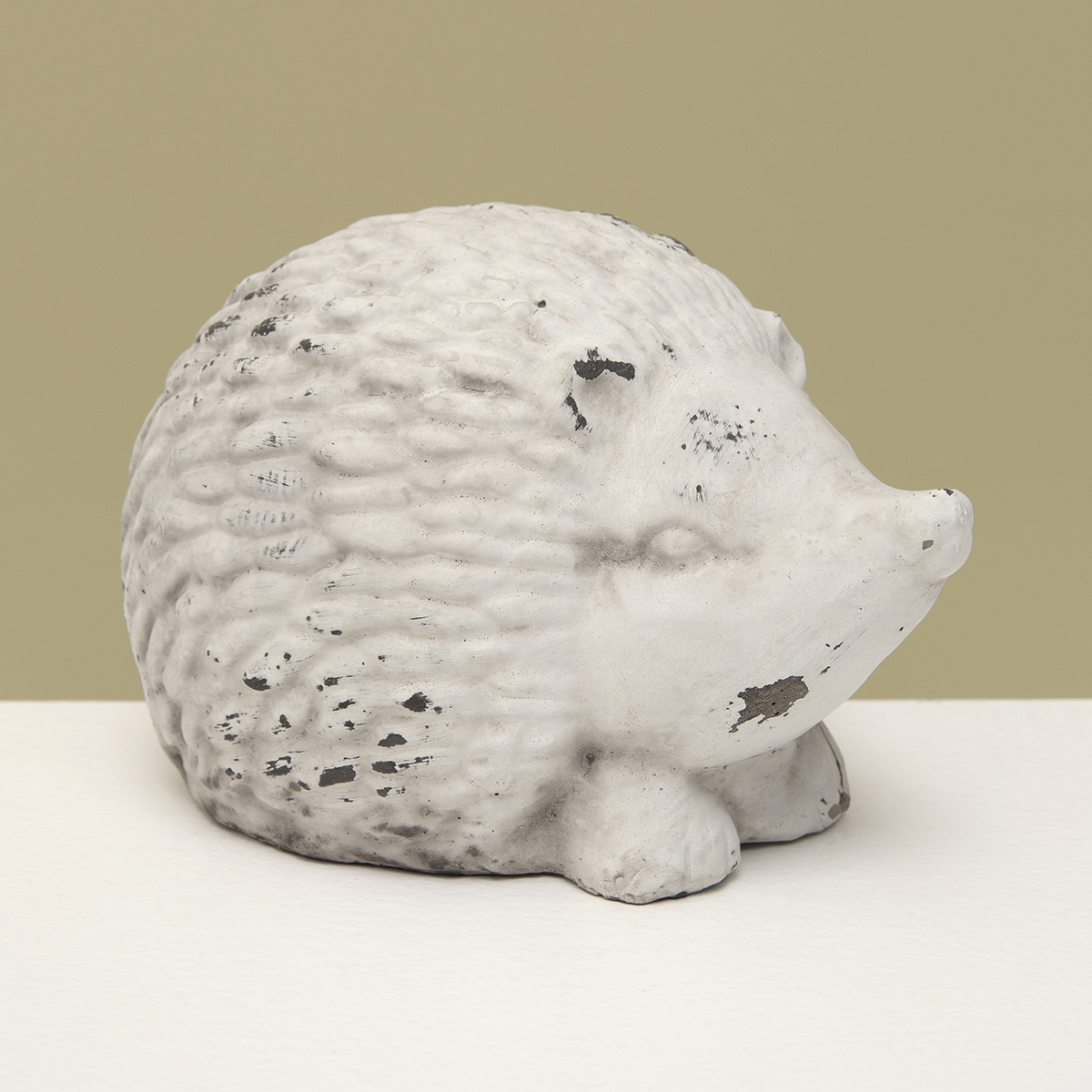 HEDGEHOG LARGE 6IN X 4.5IN X 3.5IN WHITE WASH/GREY CONCRETE