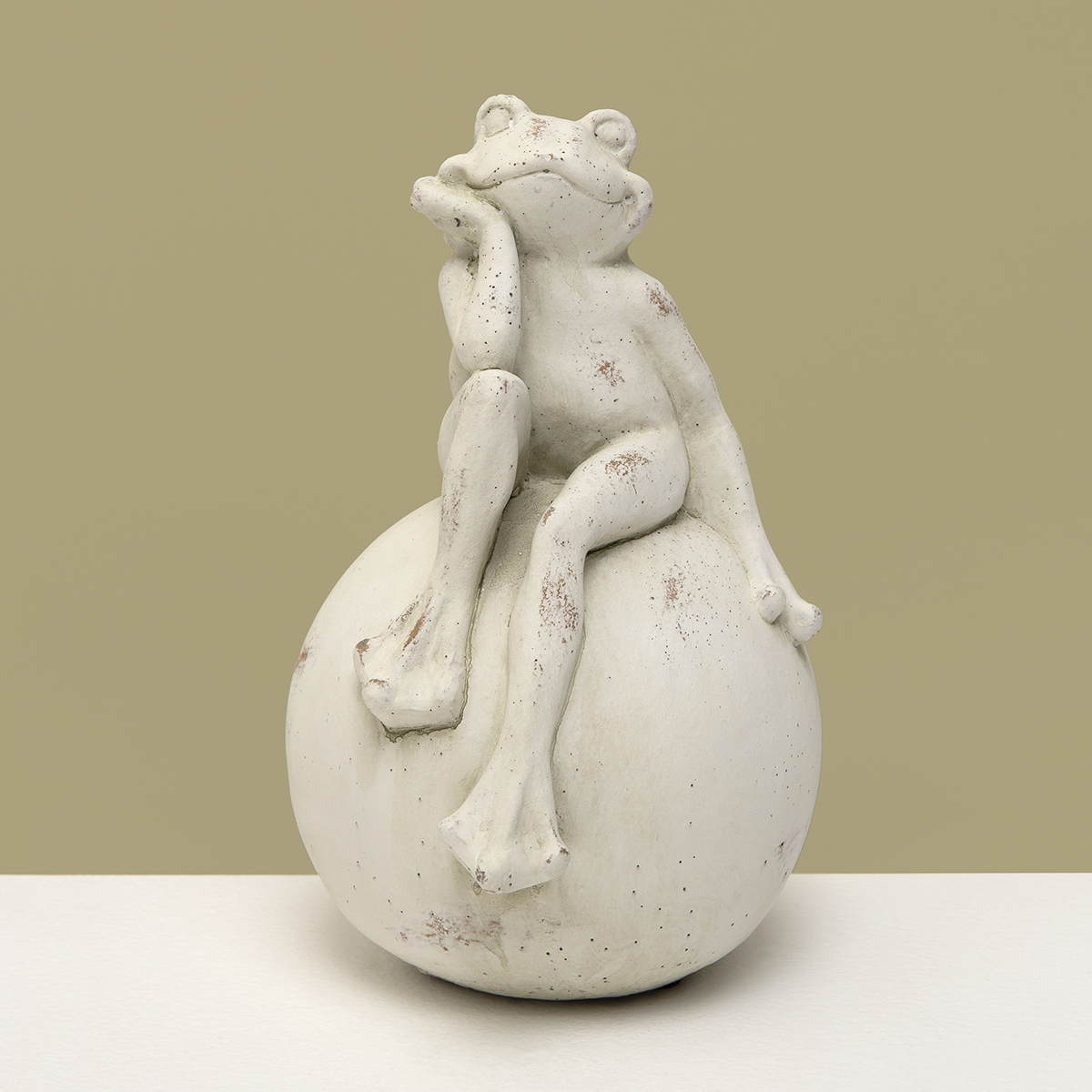 FROG ON BALL THINKING 5.5IN X 5IN X 7.5IN WHITE WASH CONCRETE