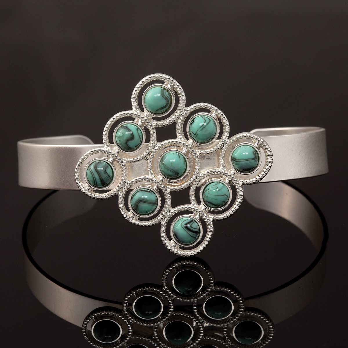 Turquoise and Silver Circle Cuff Bracelet 70sp