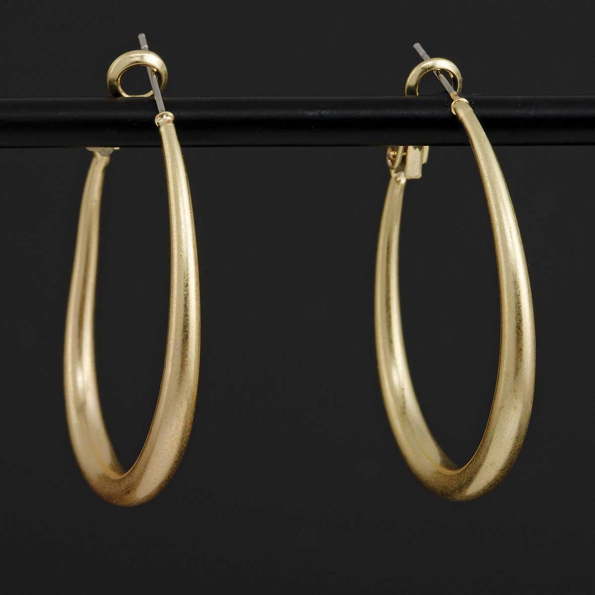 EARRINGS TEARDROP HOOP WORN GO