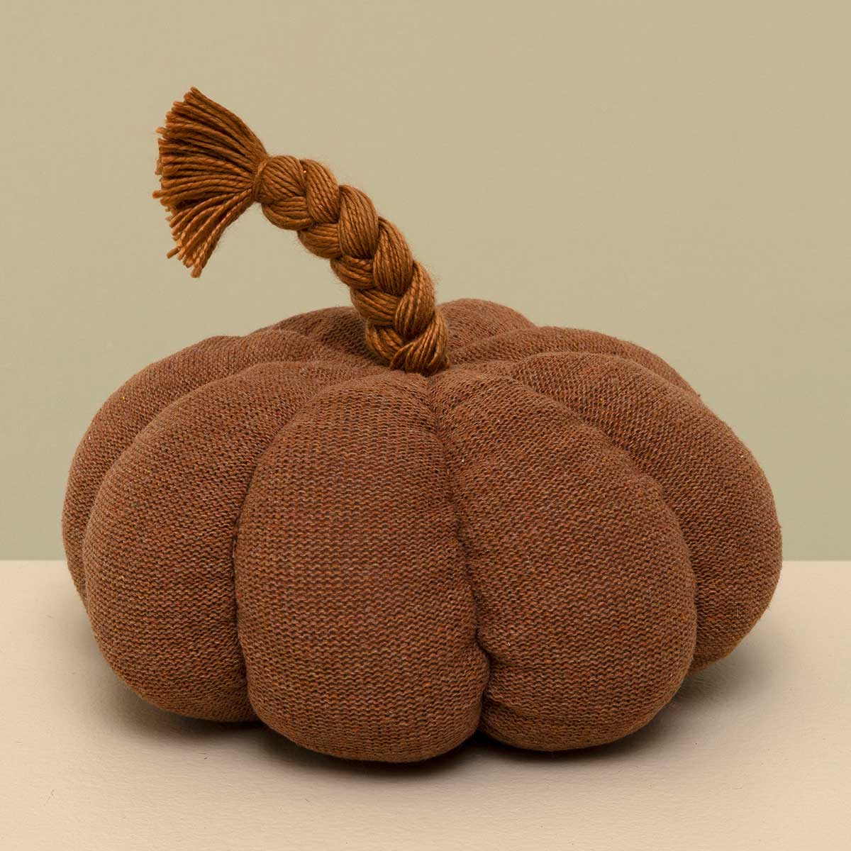 KNIT PUMPKIN PLUSH CLAY WITH BRAIDED STEM EXTRA LARGE
