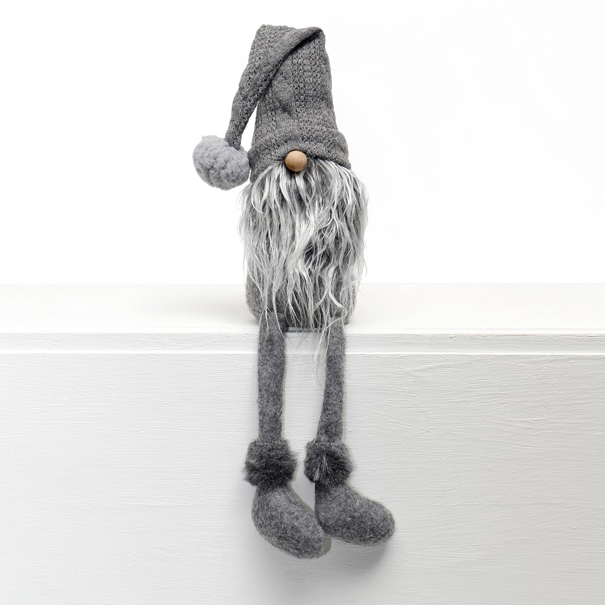 !HANZ GNOME WITH GREY SWEATER