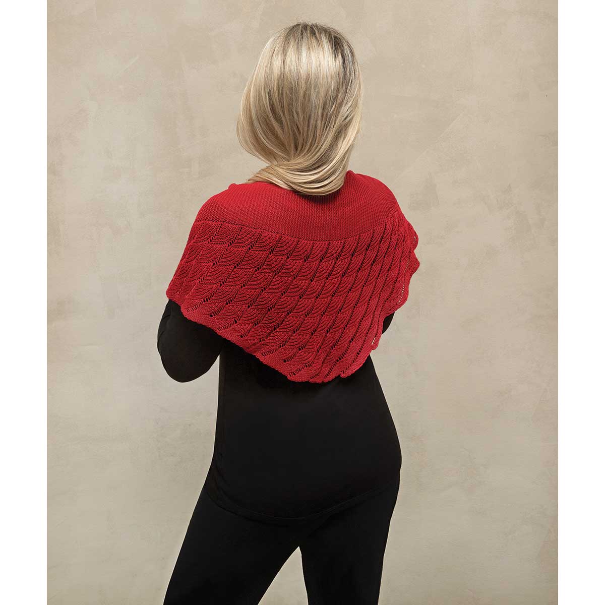 RED WRAP WITH PULL THROUGH CLOSURE 15"X23" (ONE SIZE FITS MOST)