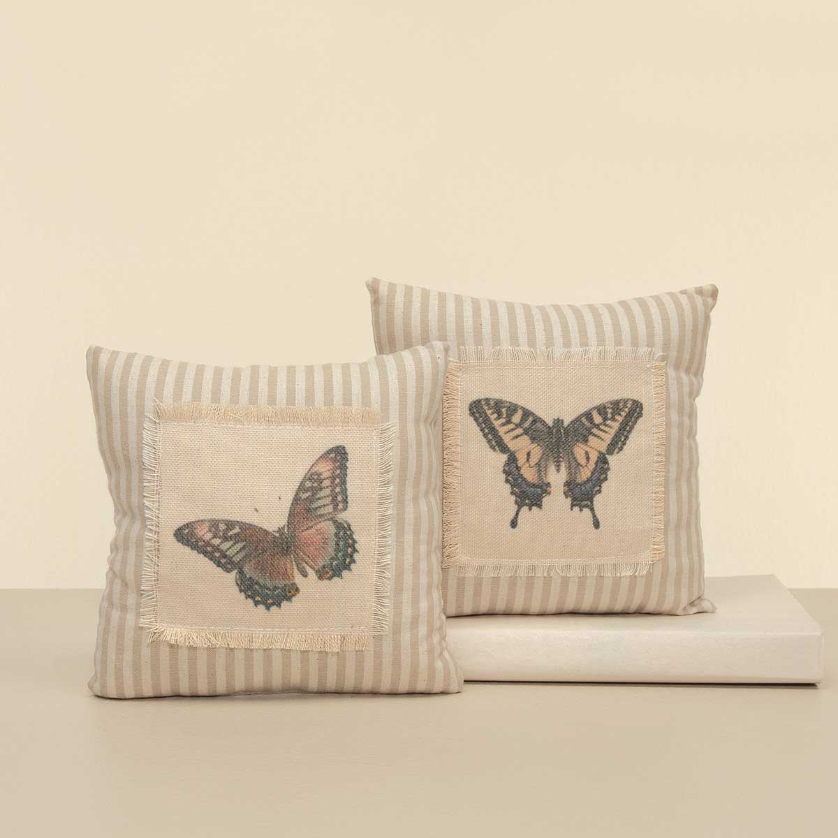 PILLOW BUTTERFLY 2 ASSORTED SMALL 6IN X 6IN BEIGE/CREAM PLUSH