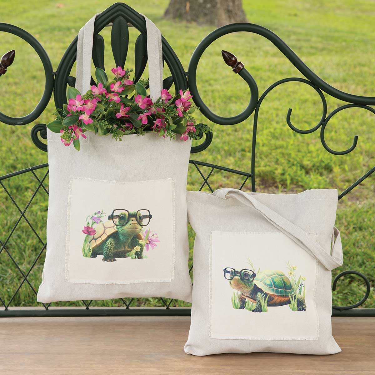 TURTLE W/GLASSES TOTE BAG 2AST