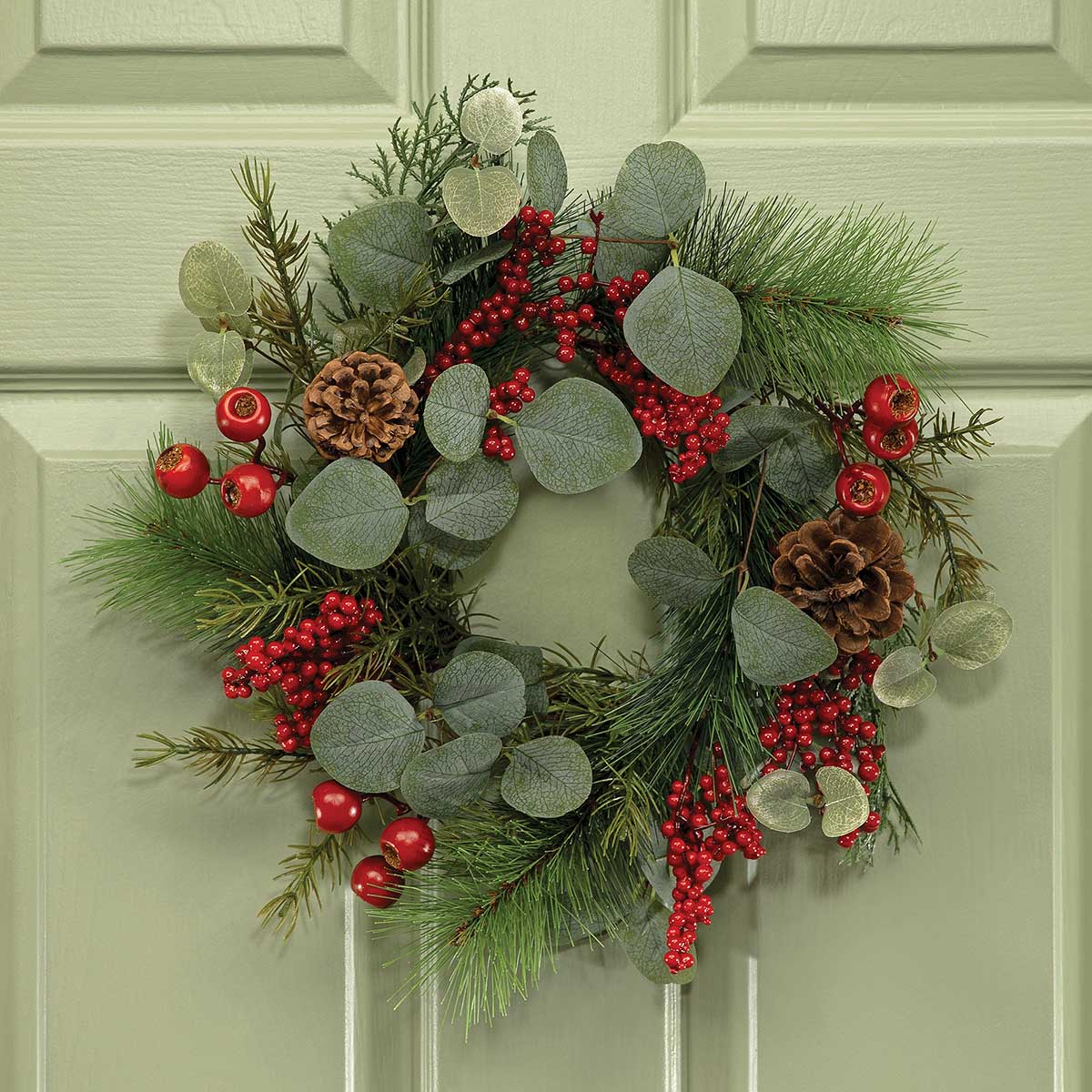 RED NON-POP BERRY/EUCALYPTUS MIX WREATH WITH PODS