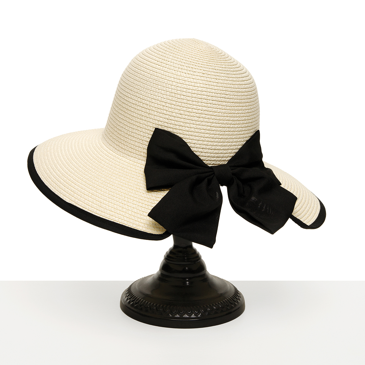 HAT WHITE WITH BLACK BOW